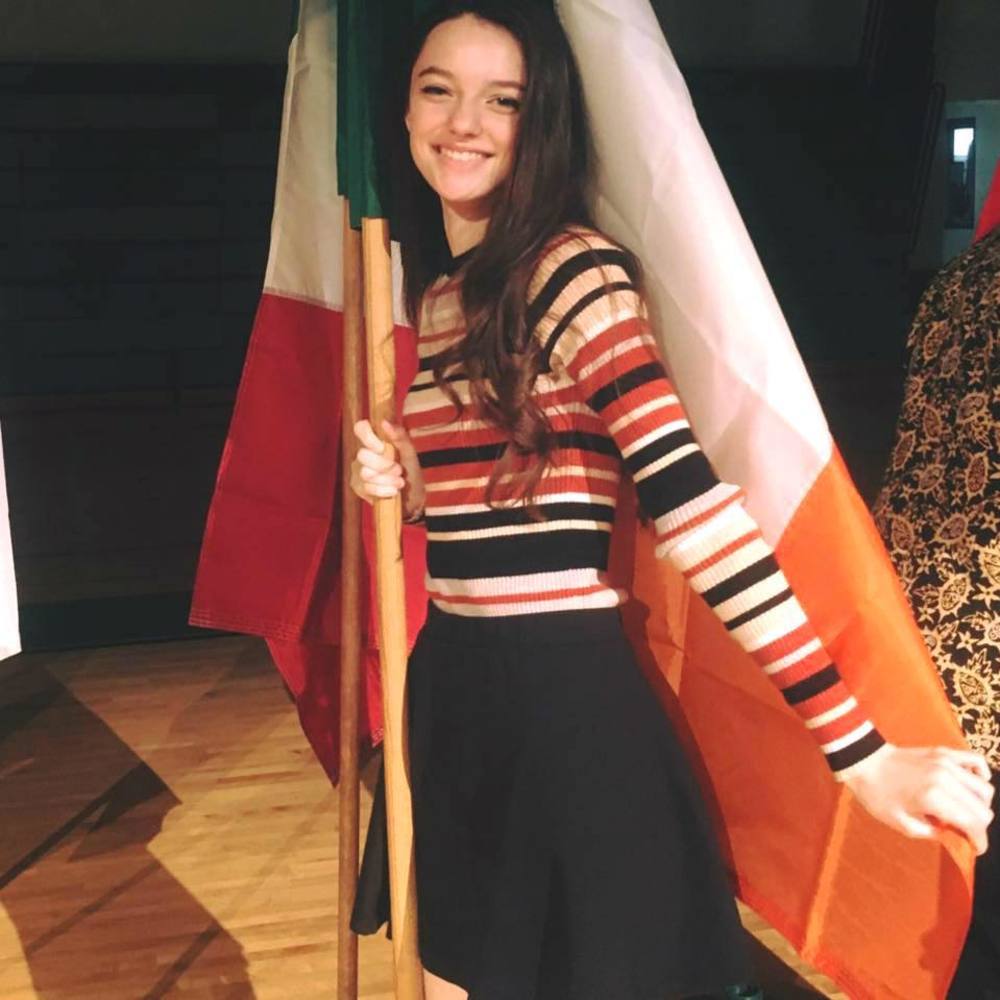 Meet your Posher, Claudia